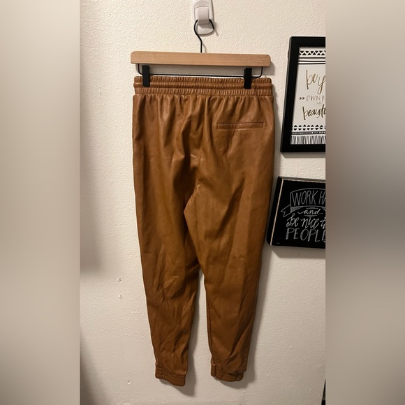 Small pleather joggers - Picture 3 of 6